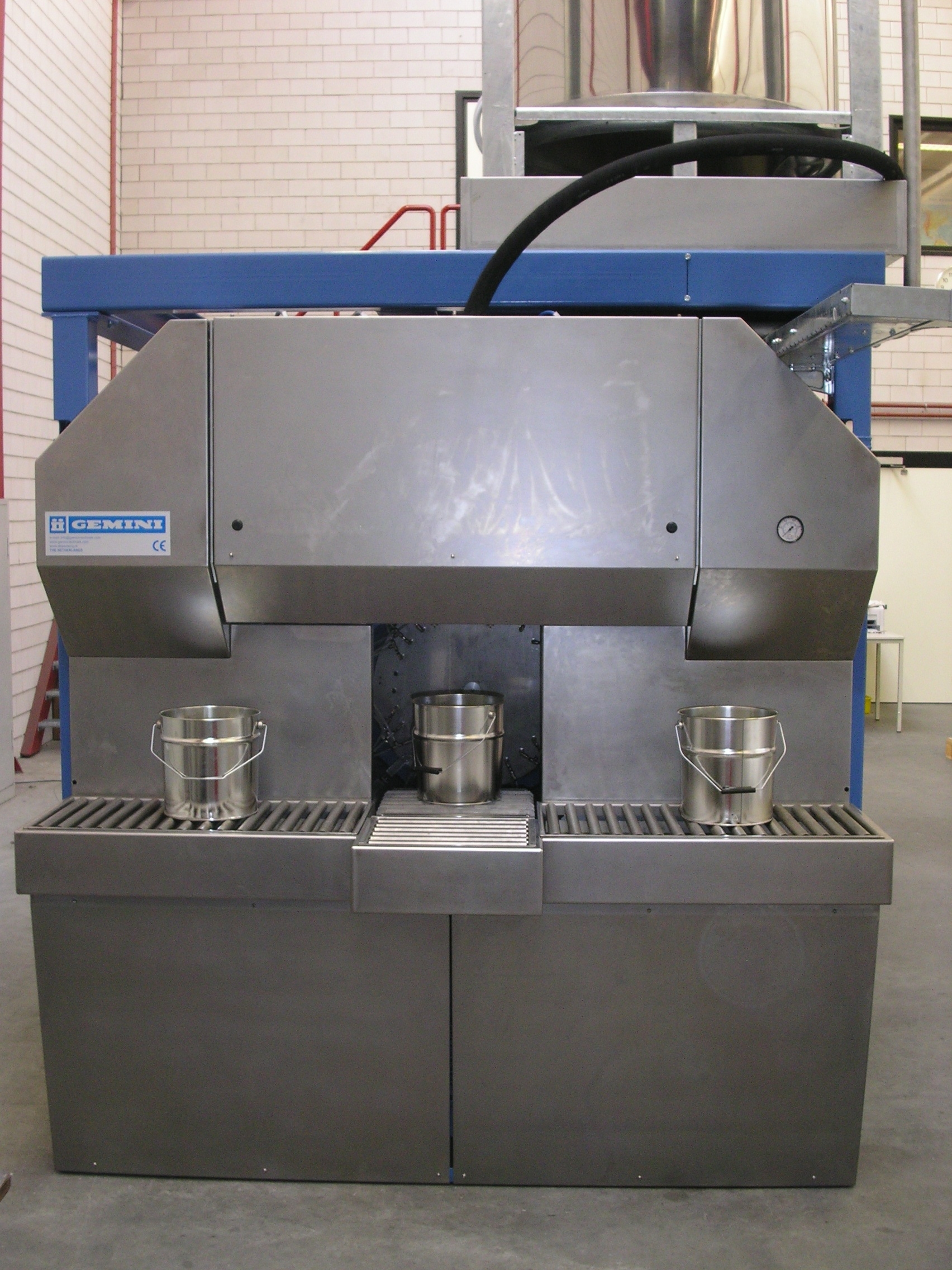 ColorKing RT - Gravimetric Rotating Tank dispensing machine - Gemini Techniek 7