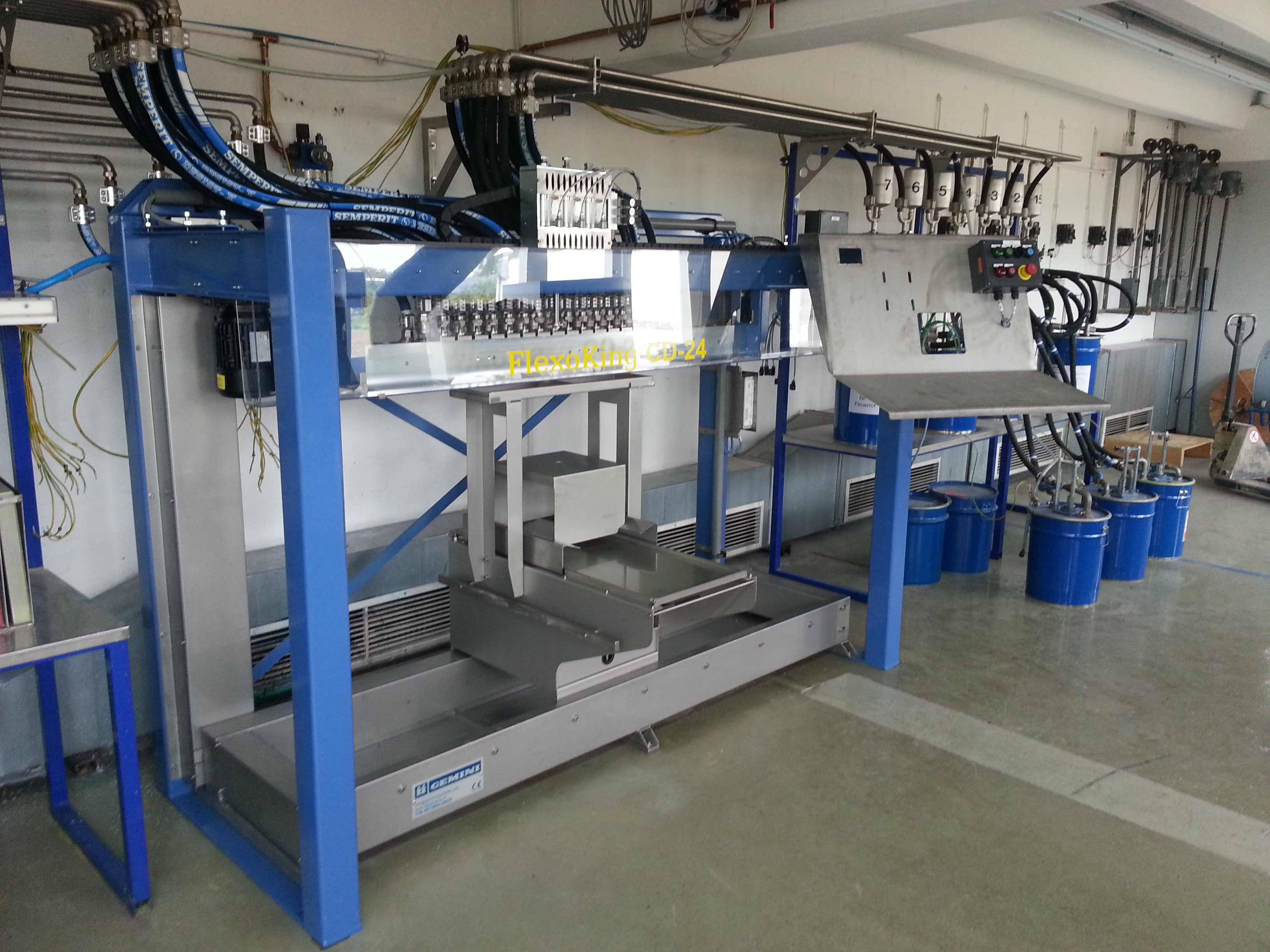 FlexoKing CD - Gravimetric compact dispensing machine - Gemini Techniek 3
