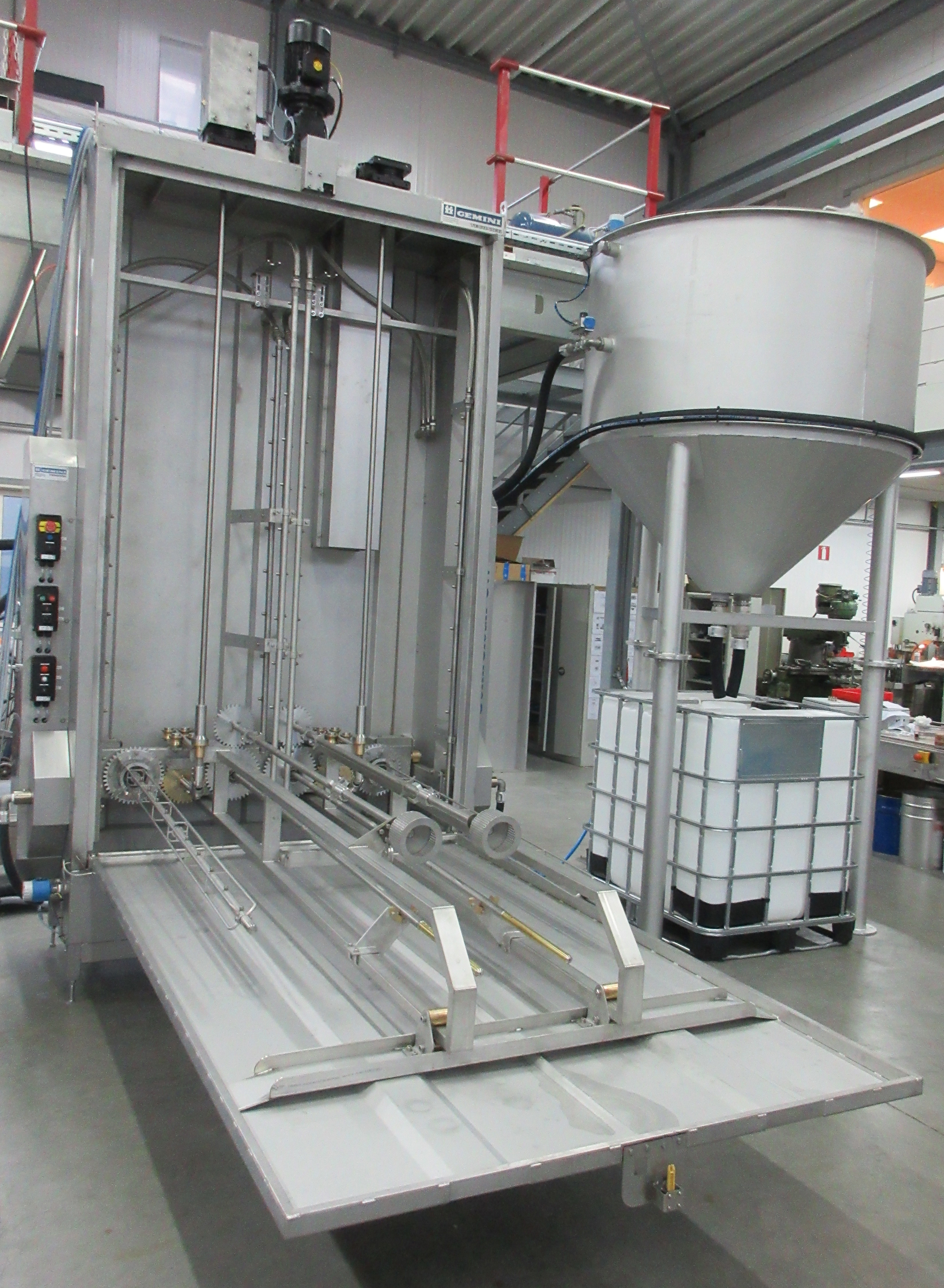 GemiClean CW - Screen & squeegee combi machine washing 2 screens & 2 squeegees simultaneously - Gemini Techniek 2
